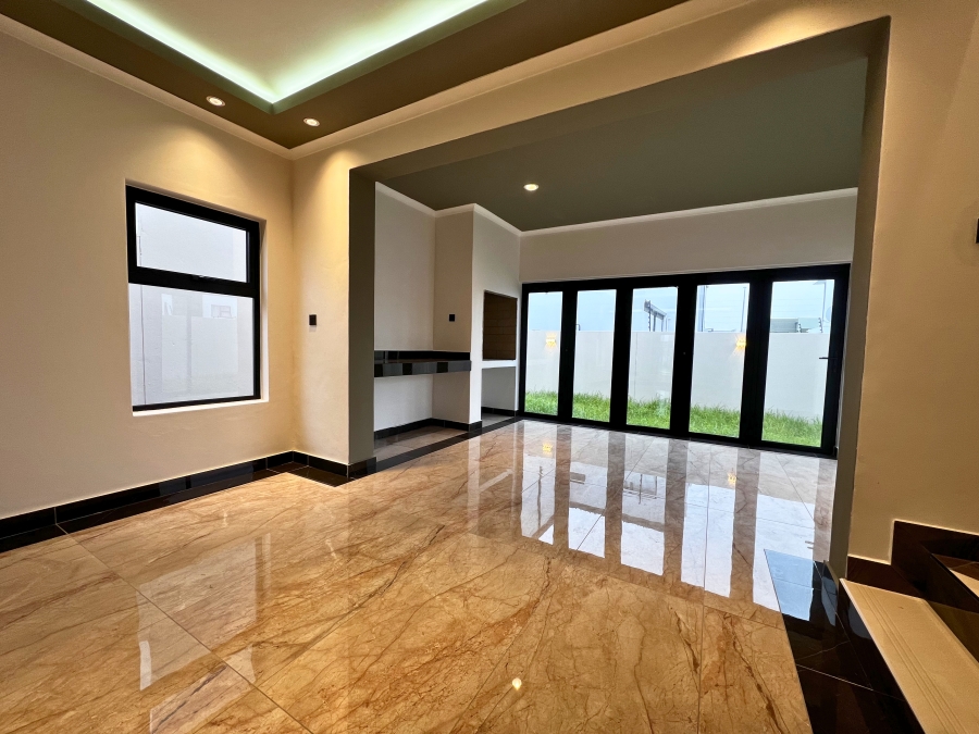 3 Bedroom Property for Sale in Sandown Western Cape